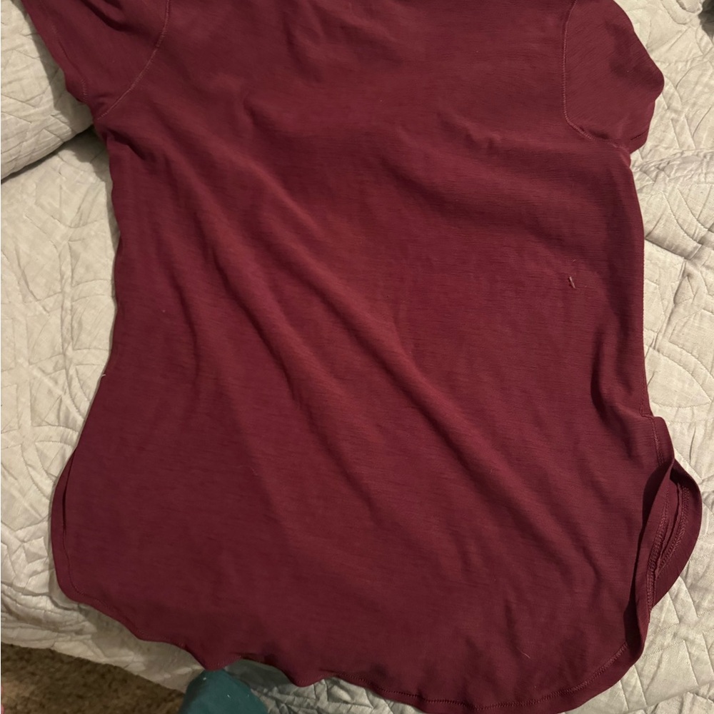 Old navy kid’s athletic shirt size XL